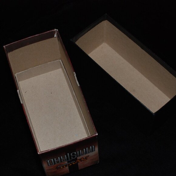 Innistrad original Bundle Box sexy Liliana art RARE MTG Magic the Gathering - Picture 11 of 12